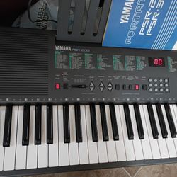 Yamaha Keyboard 