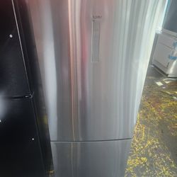 Haier 28 Inch Bottom Freezer Refrigerator 15 Cu Ft 