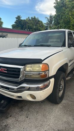 2003 GMC Sierra