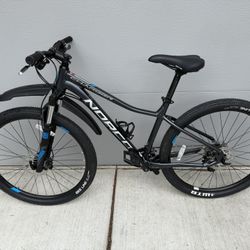 Small Norco Charger 7.3 Mountain Bike