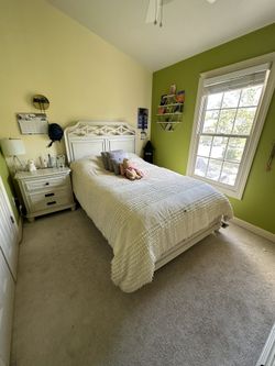 White Full Maple Bedroom Set