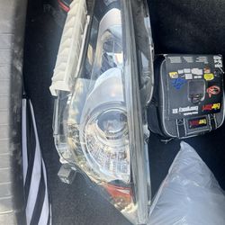 Infiniti Q50s Driver Side Headlight 