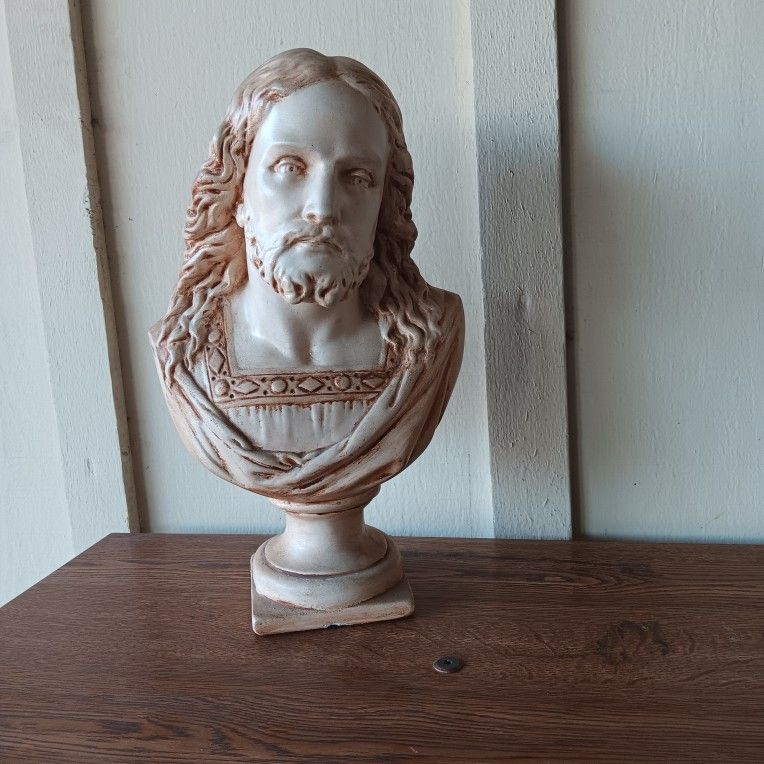 Jesus Christ Statue