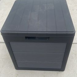 Storage cube