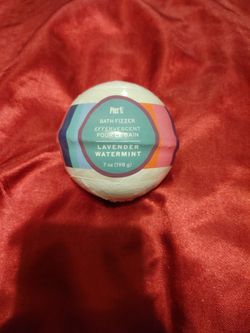 Pier 1 Lavender Watermelon Bath Bomb