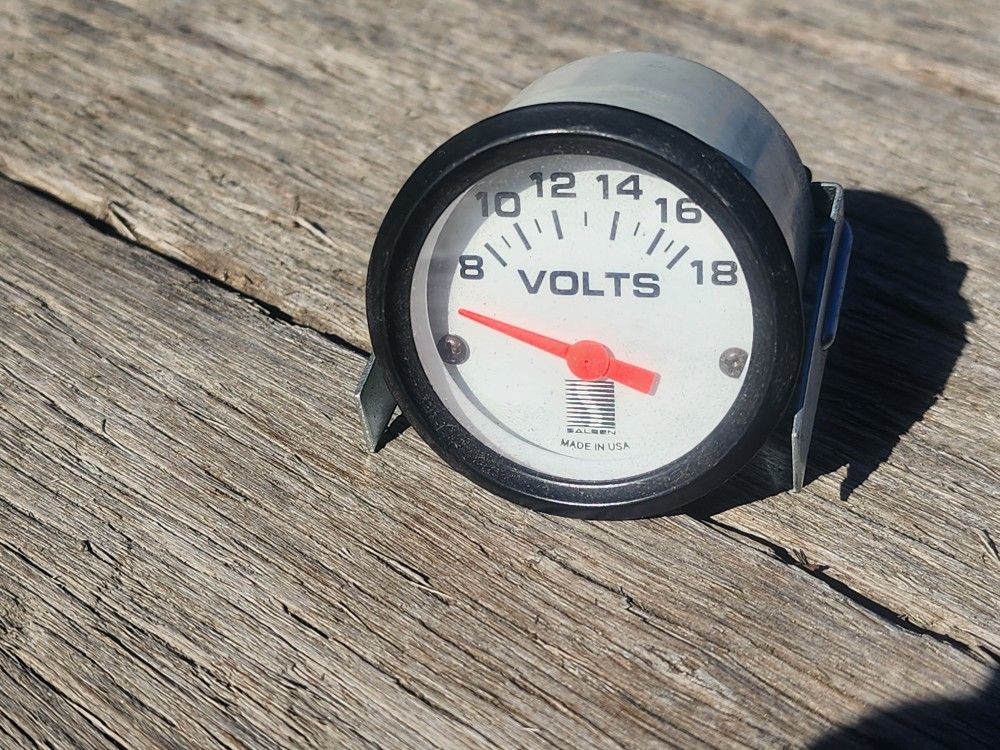 Saleen Mustang VOLTS Gauge