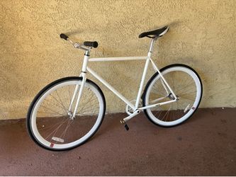 Bicycle fixie bike