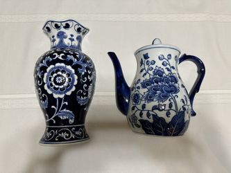 Blue And White Chinoiserie Porcelain Wall Pockets