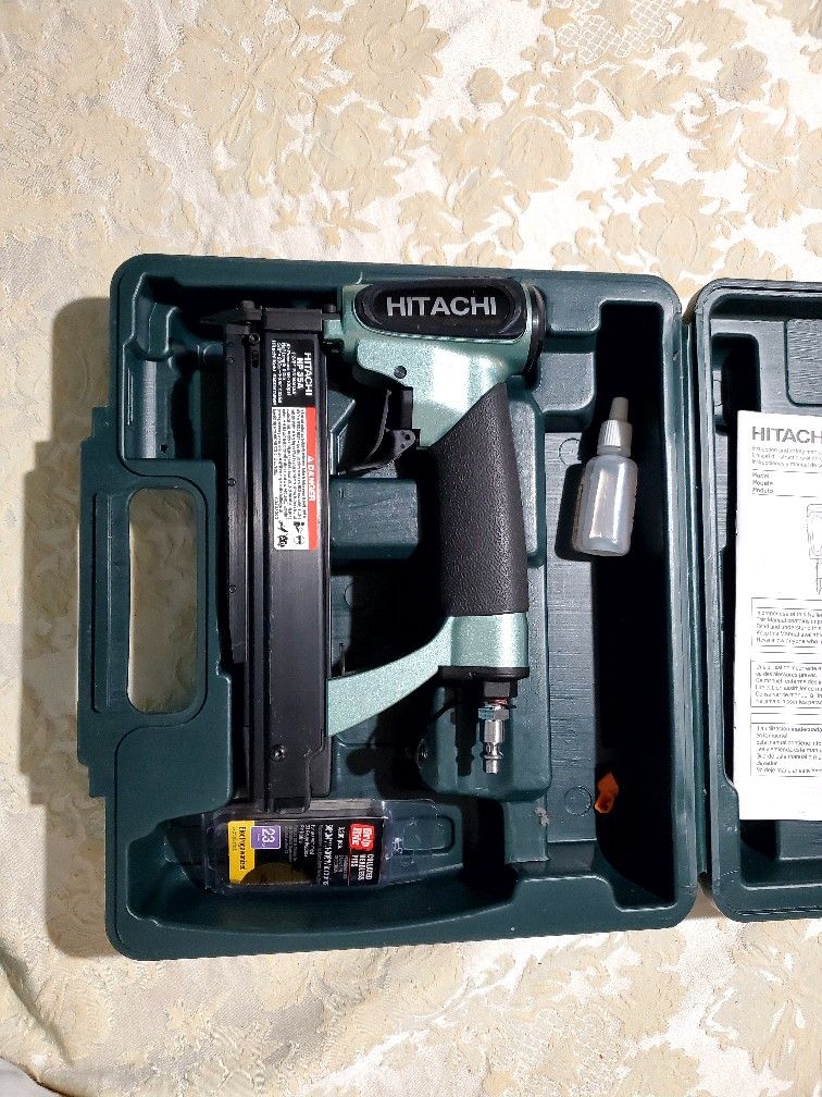 Hitachi Nail Gun