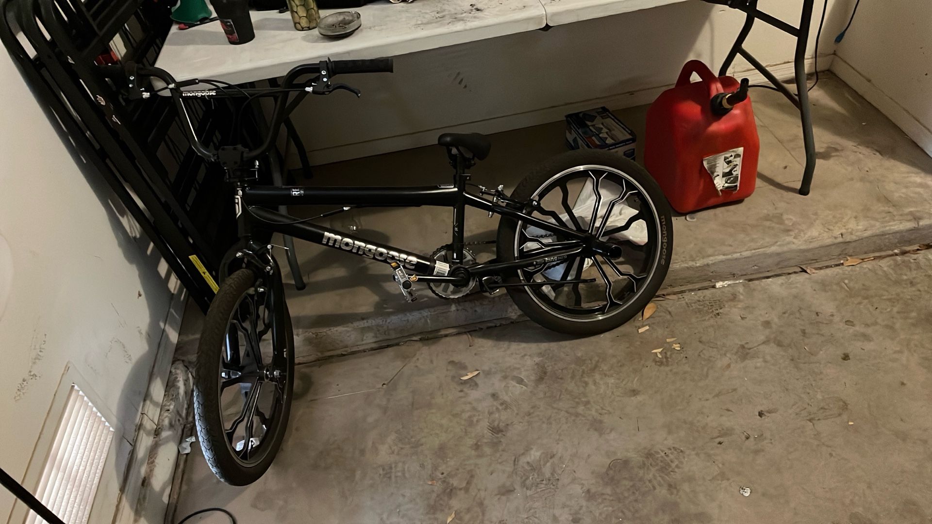 Mongoose Bmx Bike With Front Pegs