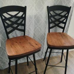 Amisco Weaver 26 in. Swivel Counter Stool