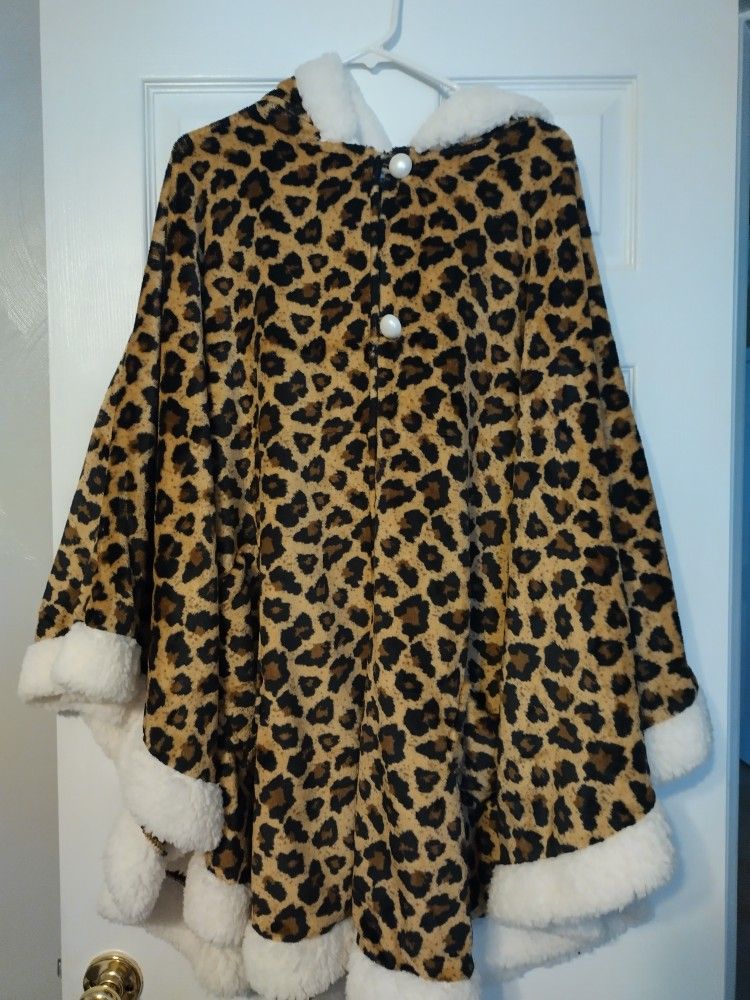 Ladies Leopard Print Poncho