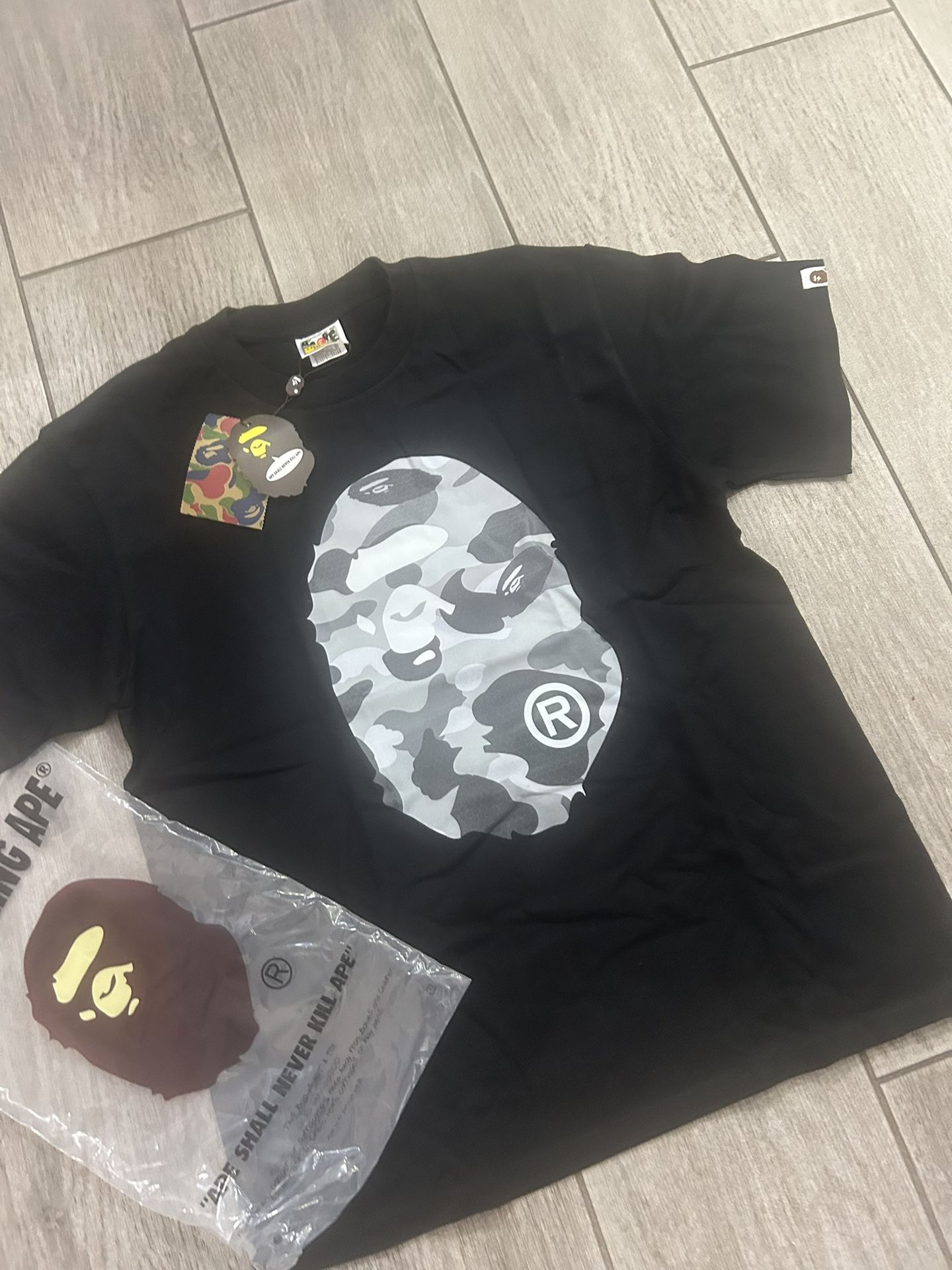 Bape Tee (M)