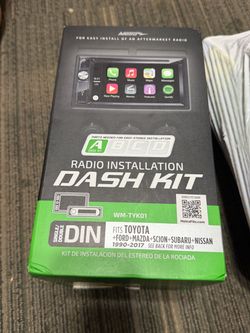 Radio installation dash kit