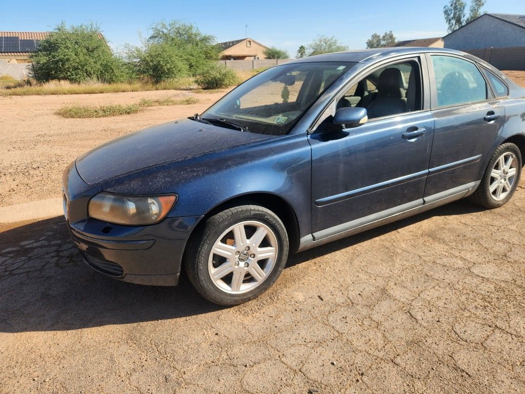 2005 Volvo S40