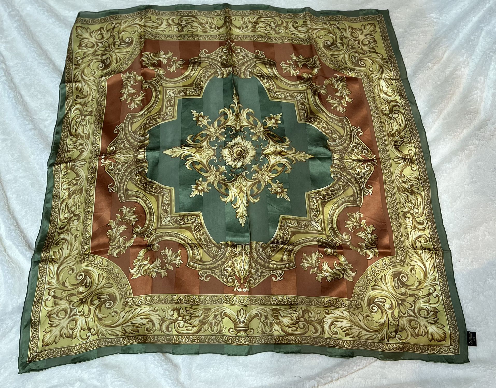 Beautiful Vintage Silk Scarf.