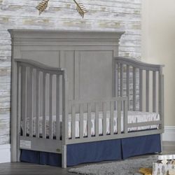 Baby Cache Vienna 4-in-1 Convertible Crib
