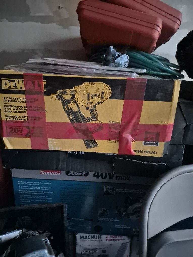 Dewalt 21 Plastic Collated Framing Nailer