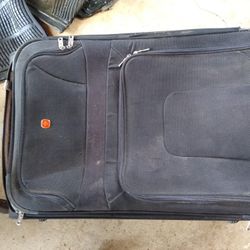 SWISS ARMY BLACK XLARGE LUGGAGE WITH TIRES