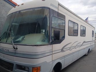 1996 National Tropic 35' Runs and Drives Needs TLC SELLING CHEAP