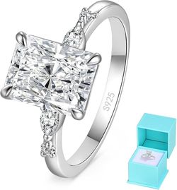 Beautiful Brand New Ring