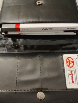 2011 Toyota Camry Owner's Manual Book