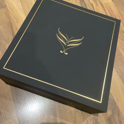 Momento Mori EMPTY Wine Box $7