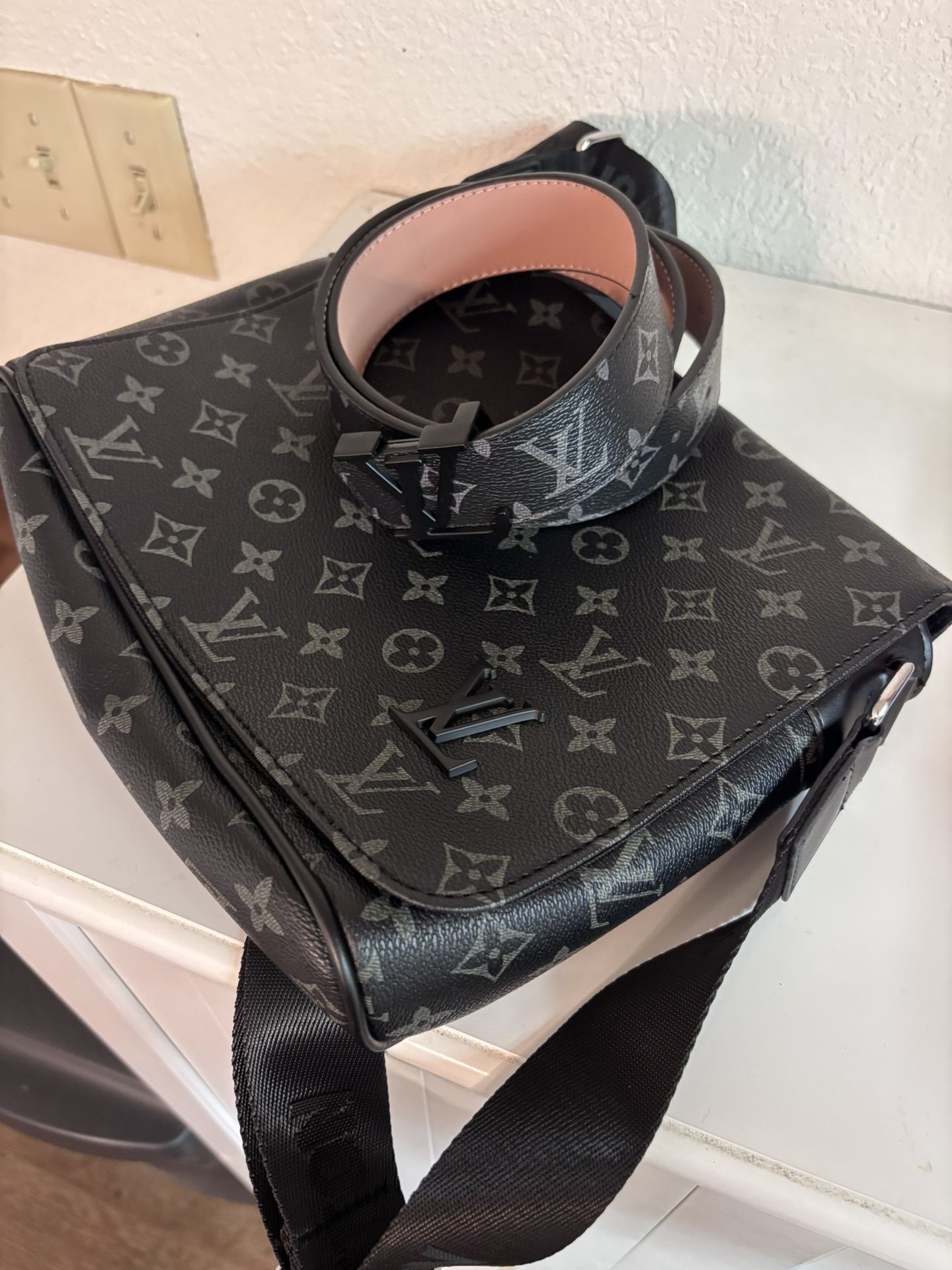 Men’s Crossbody Bag And Belt