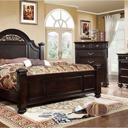 4 PC SET  1 QB+ 1 DR + 1 MR + 1 NS +  NEW IN BOX (MATTRESS AND CHEST SOLD SEPARATELY)