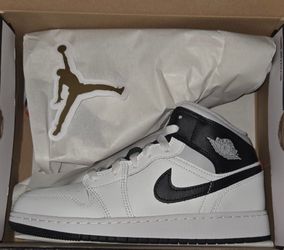 Air Jordan 1 mid