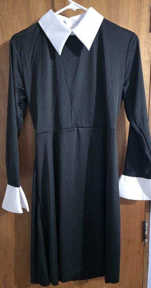 Black Dress With Collar