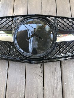Mercedes Grill