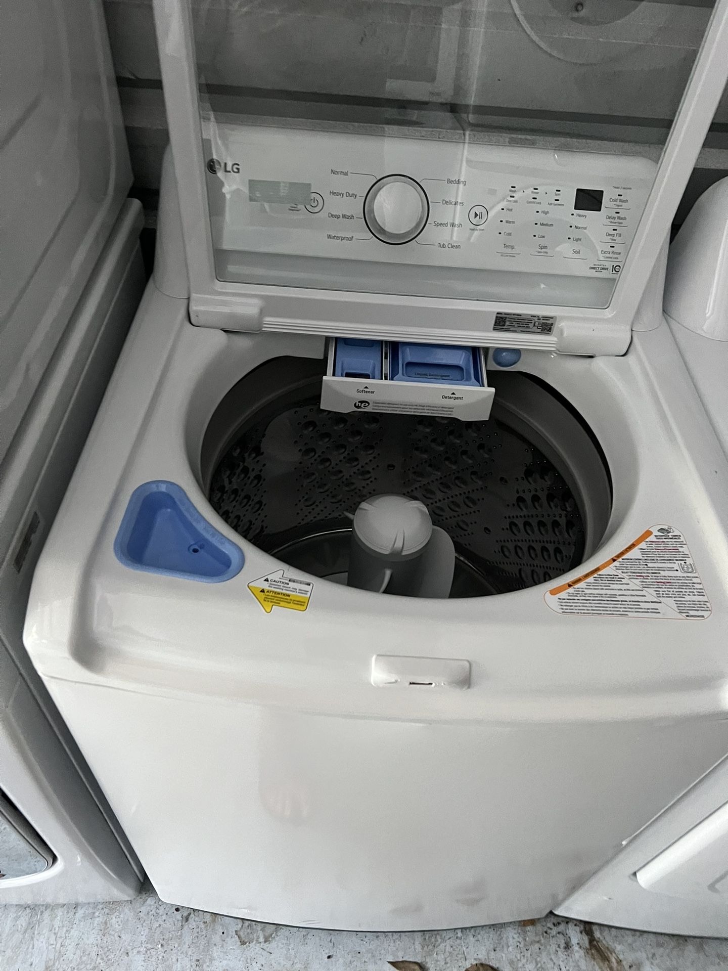 Lg Washer And Dryer Set New