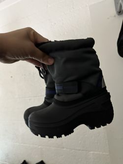 snow boots