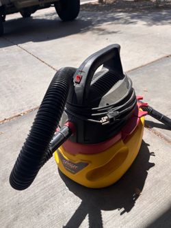 Stinger wet/dry vacuum