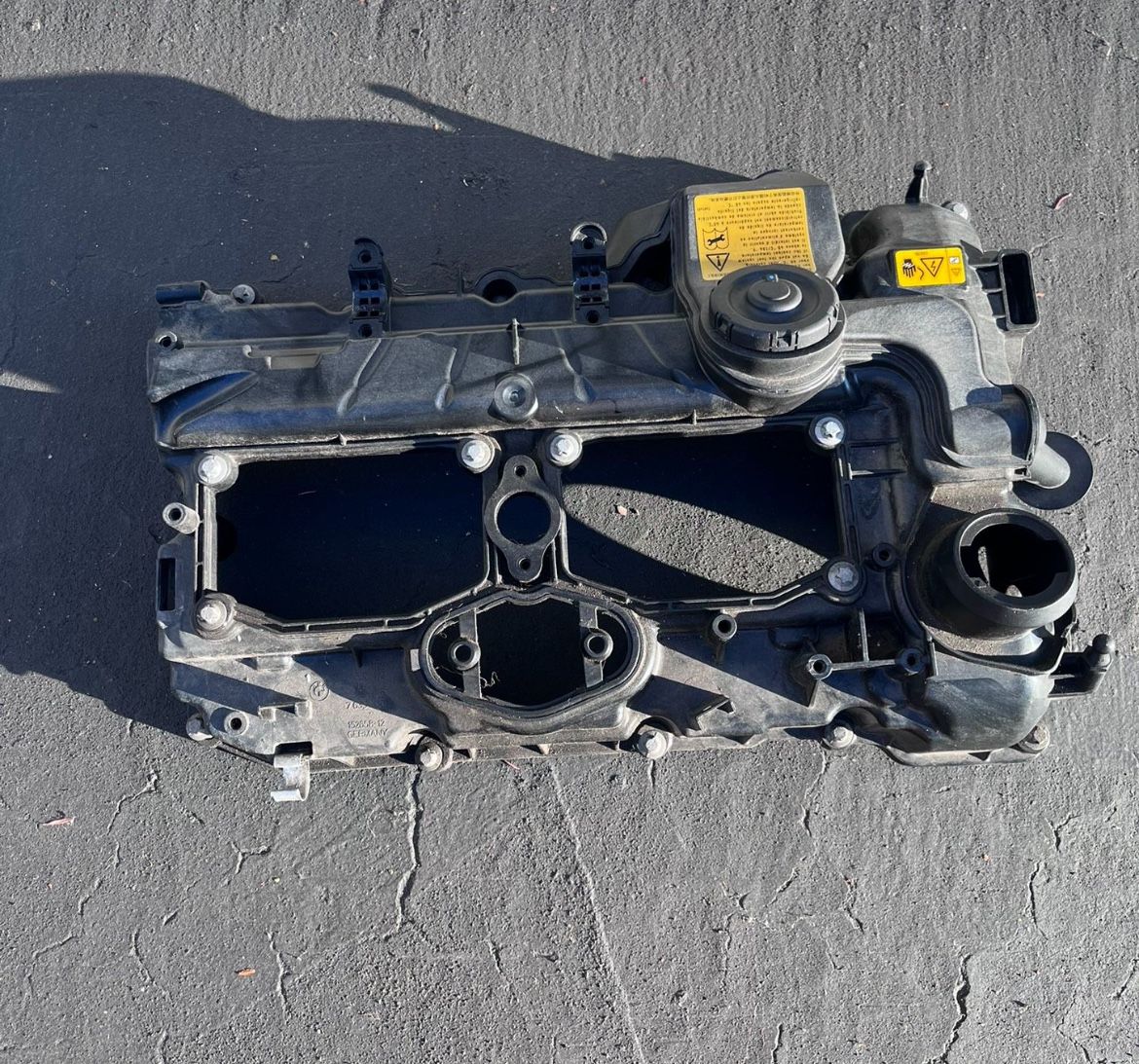 OEM Valve Cover N20