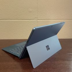 Surface Pro 9 with Keyboard and Pen 