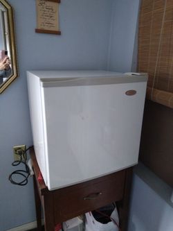 Mini Frigidaire