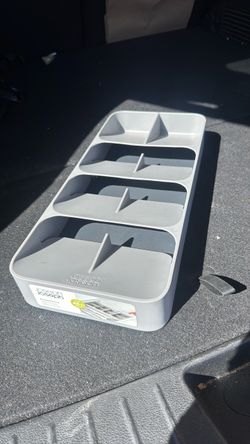 Cutlery organizer by Joseph Joseph