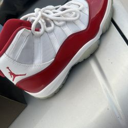 Air Jordan 11 Retro Cherry 