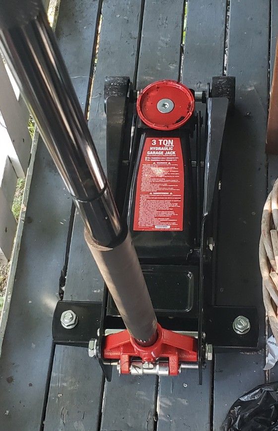 3 Ton Floor Jack Brand New