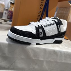 Lv Trainers Authentic 