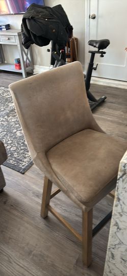 2 chairs counter height swivel barstools