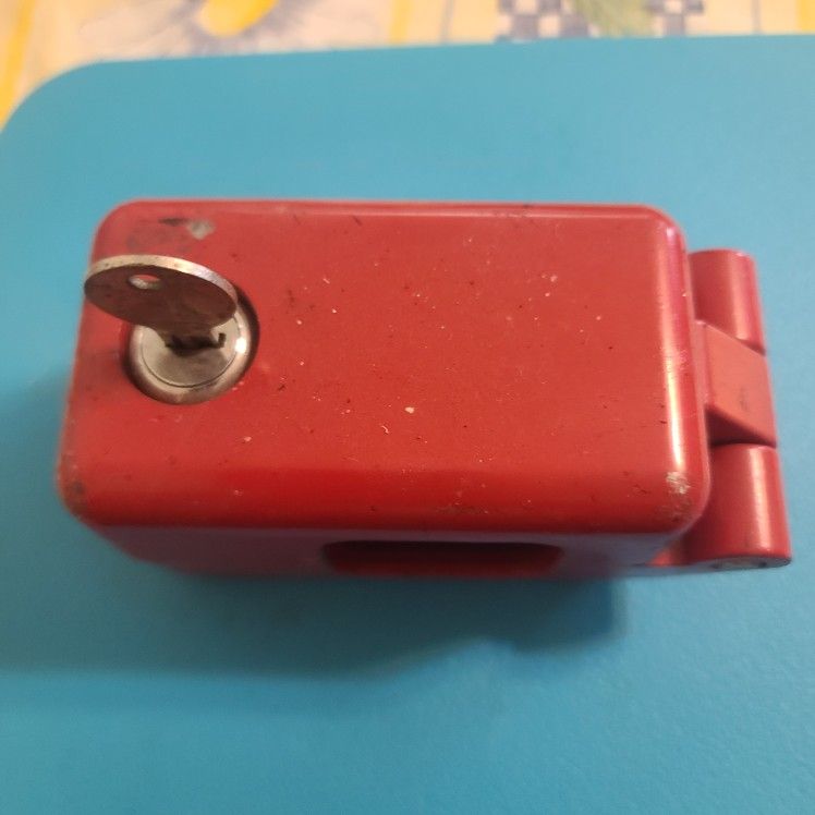 Device To Lock Shifter Could Not Be Put In Gear