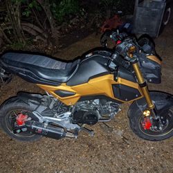 2018 Honda Grom With 700 Mi On It Like New Condition With A Lot Of Upgrades $3,500 Firm On Price