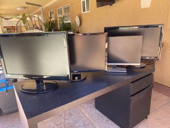 Monitors With Desk