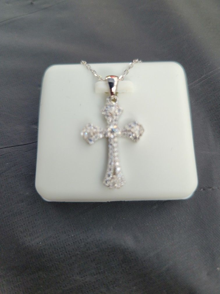 Cross Sterling Silver 1.50 CTW Moissanite Pendant