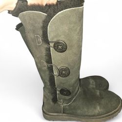 Bailey Button Ugg Set