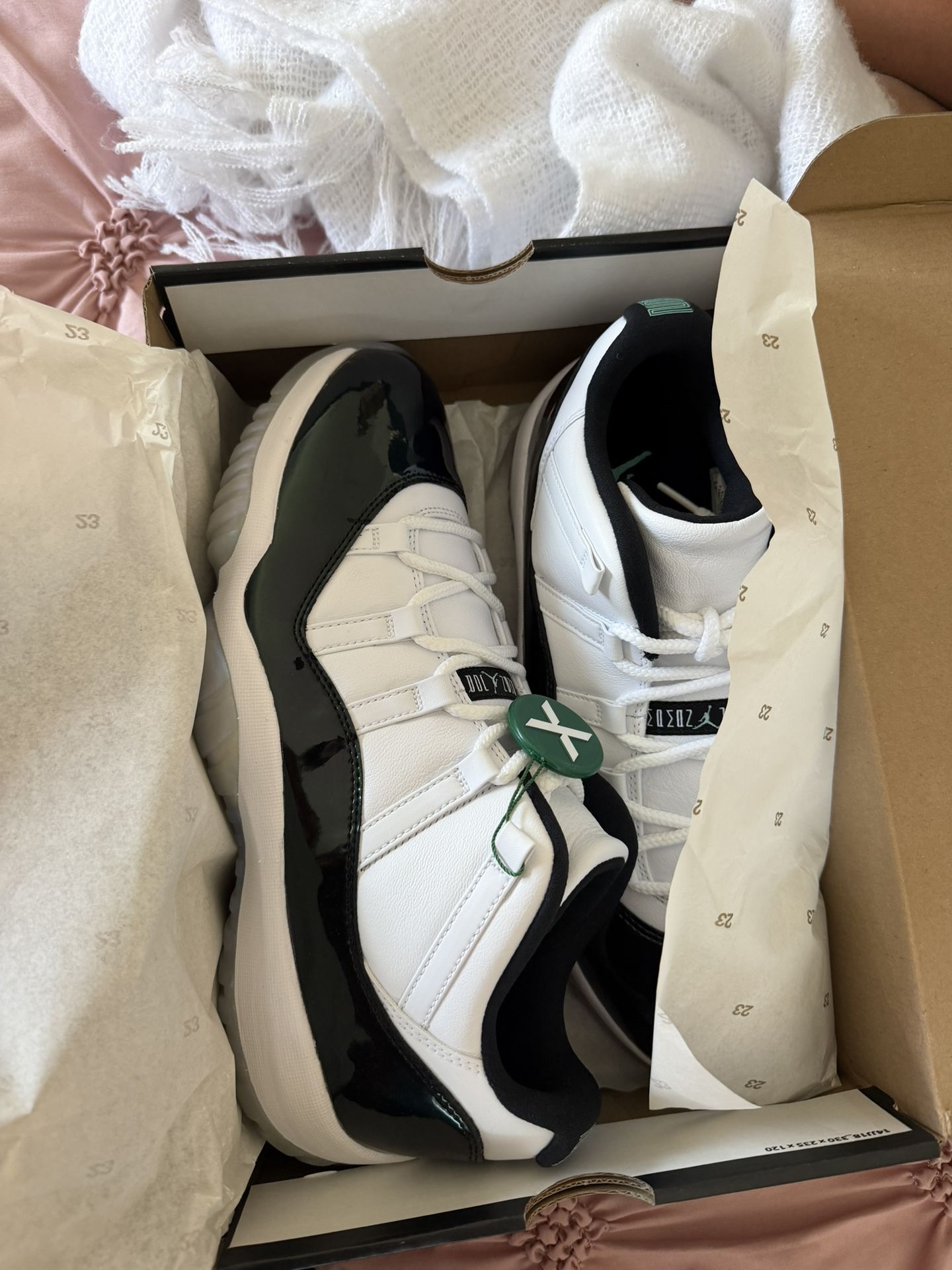 AIR JORDAN 11 RETRO LOW IRIDESCENT