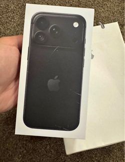 Apple iPhone 18 pro black 256gb unlocked new sealed